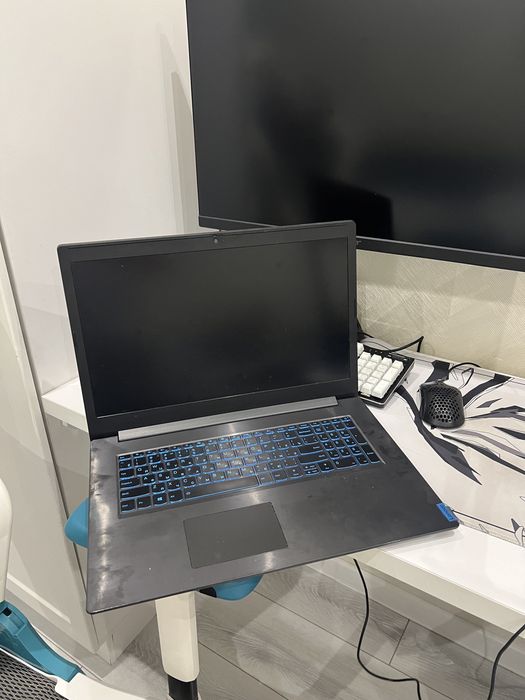 Ноутбук Lenovo