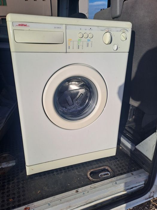 Продавам  работеща пералня SILTAL