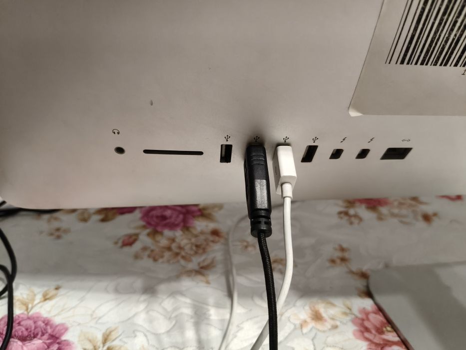 Calculator Apple iMac i5 27inch 5k  32gb RAM, Late 2015, citiți anuntu