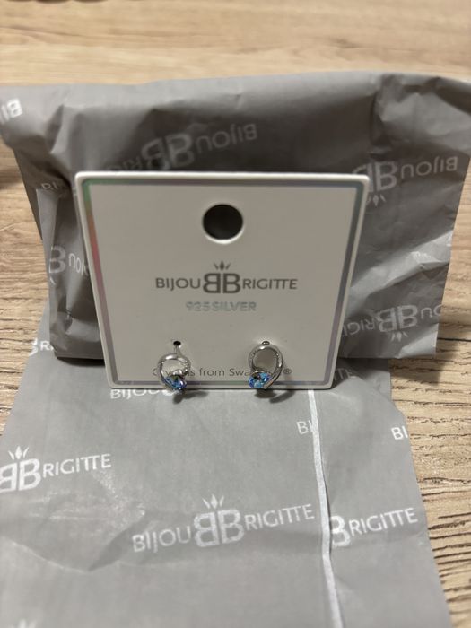 Сребърни обеци с камъни