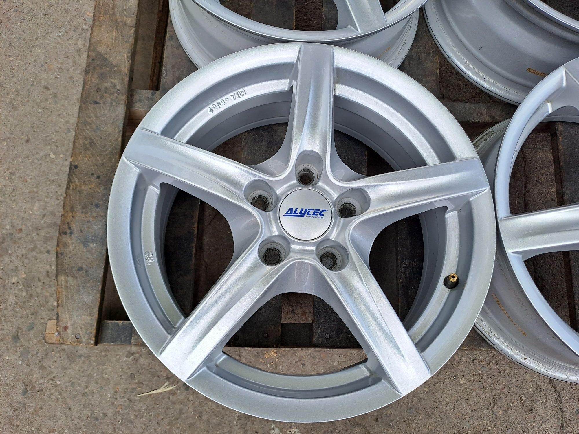 16" 5Х115мм, 5x115mm Alutec: Като Нови Алуминиеви джанти