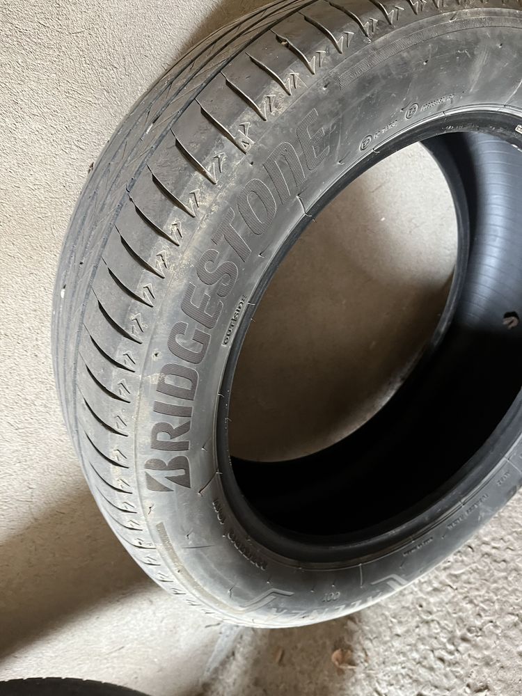 Bridgestone шины 235/55/19