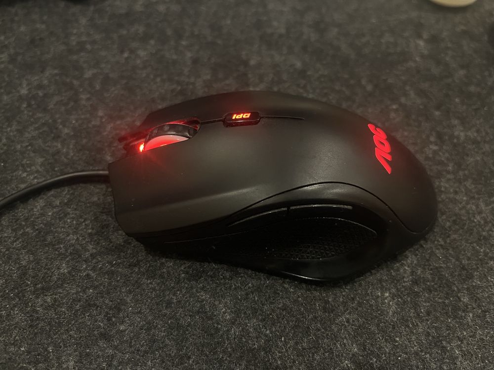 Мишка aoc gm200