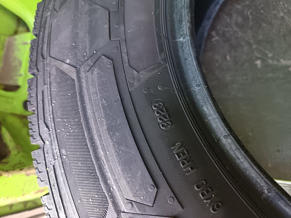 Anvelope MS iarna 235 65 16c continental 2023 +5mm