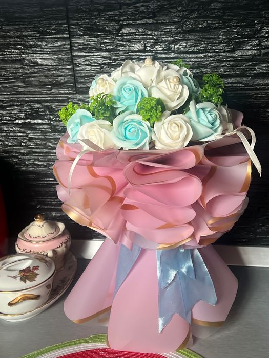 Buchet de 19 trandafiri de săpun