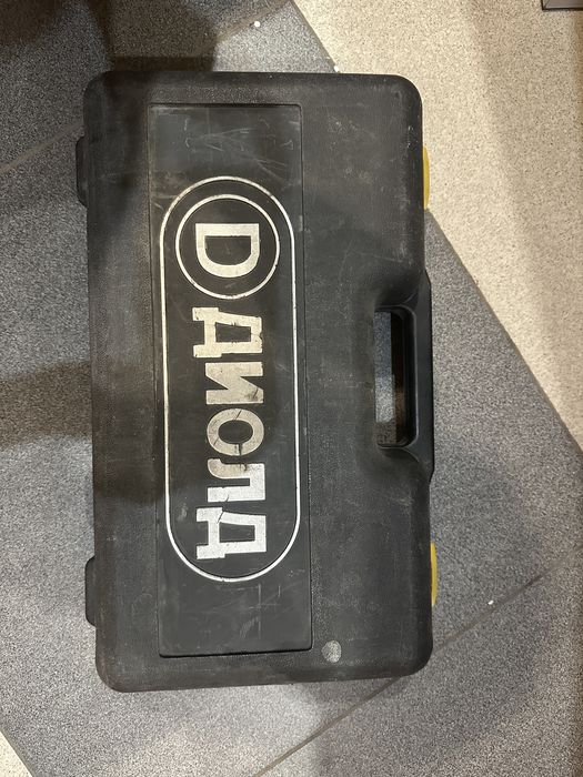 Префоратор работает как дрель