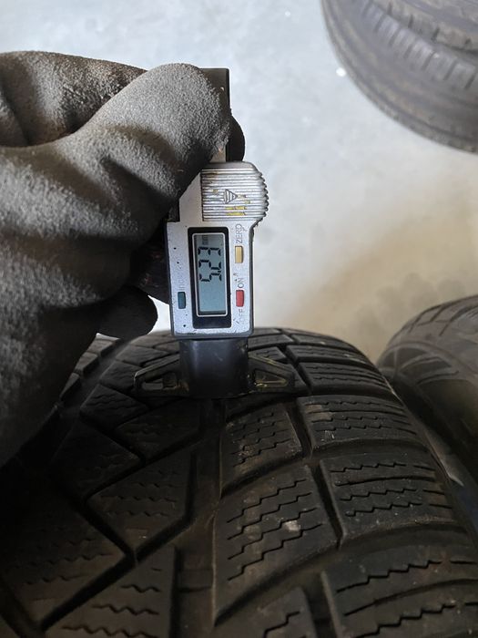 Anv m+s 235/55/17 Vredestein/nokian