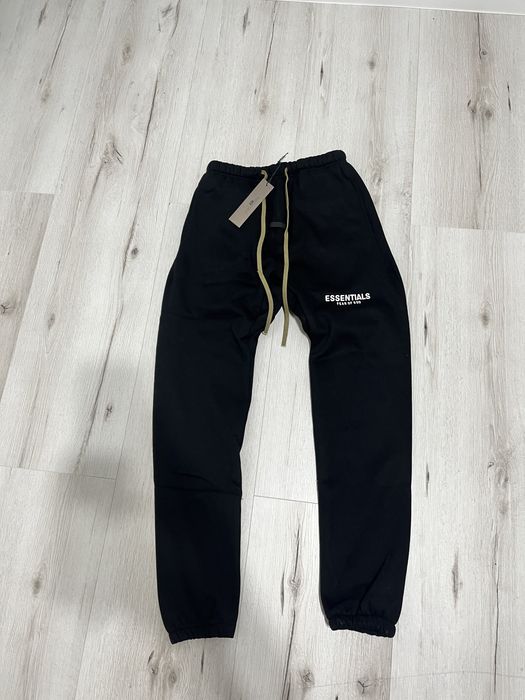 compleu essentials fear of god