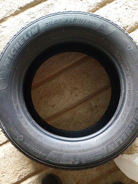 Продавам Гуми Michelin pilot alpin 5 suv.
