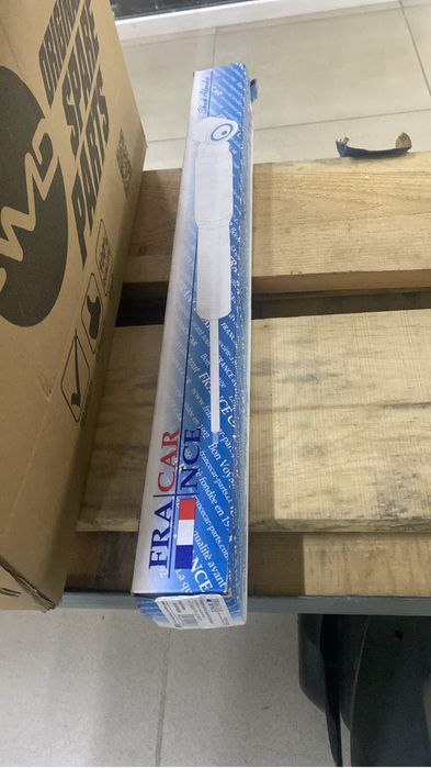 Амортизатор задний новый