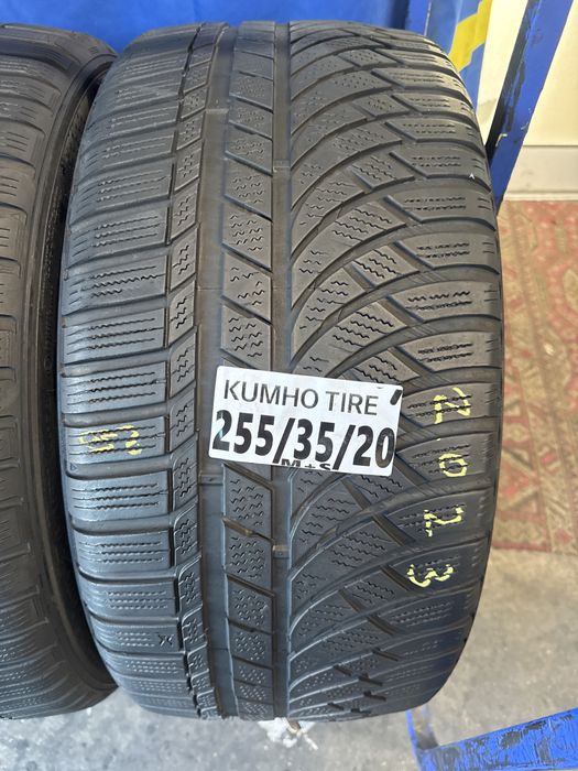 255/35/20 Kumho M+S