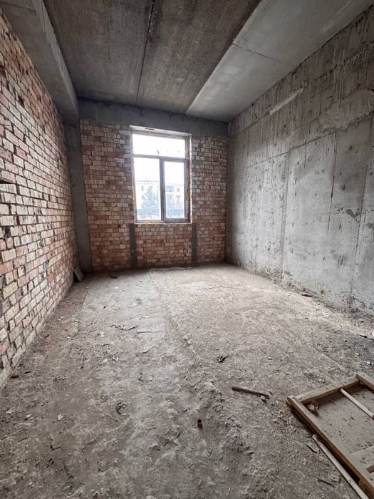 Продаётся нежилое помещение, 150м2. Алмазарский район. Джами Базар.