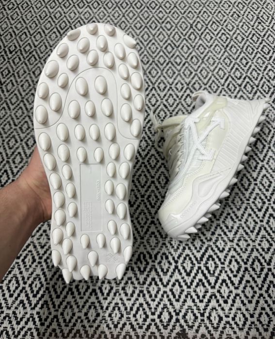 Off-White Odsy 1000