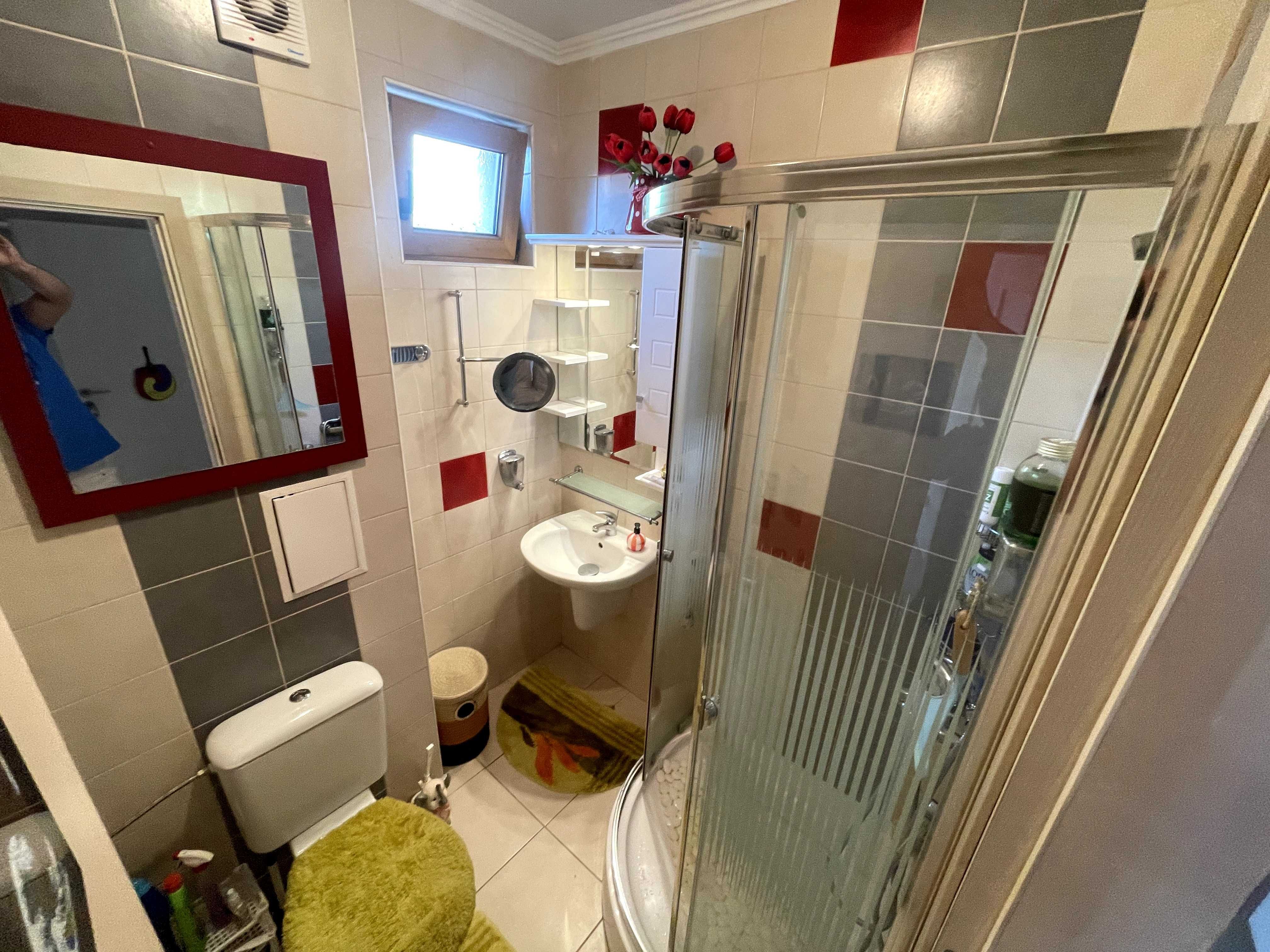 Прекрасен 2 стаен апартамент, 50м. от морето, без такса