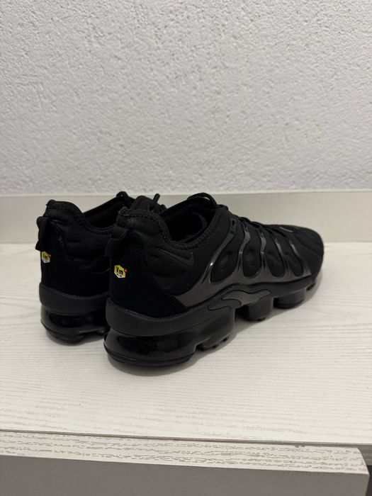 Обувки Nike Vapormax PLUS