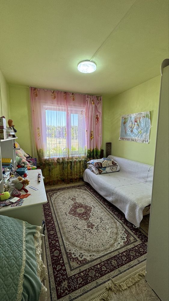 Продам 3 комн квартиру 3 этаж. п. Ауэзов.