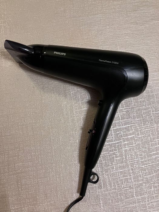Сешоар Philips 2100 W
