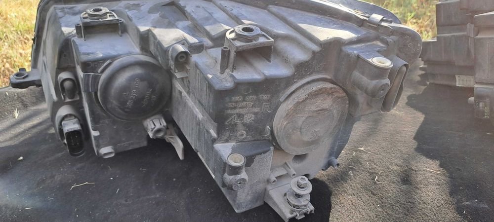 Фарове за Volkswagen Touran II 2015г. 1.6TDI 105к.с