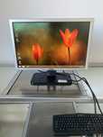 Monitor calculator Dell folosit+cabluri