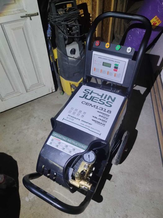 Мойка высокого давления профессиональная