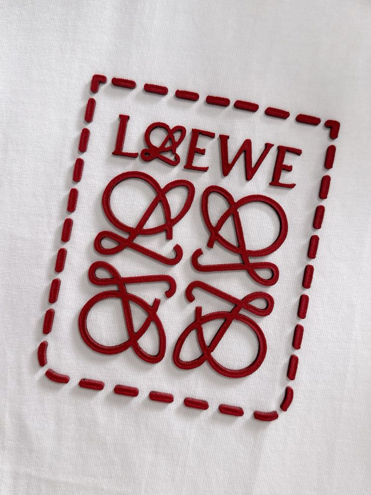 Чисто нова унисекс тениска LOEWE