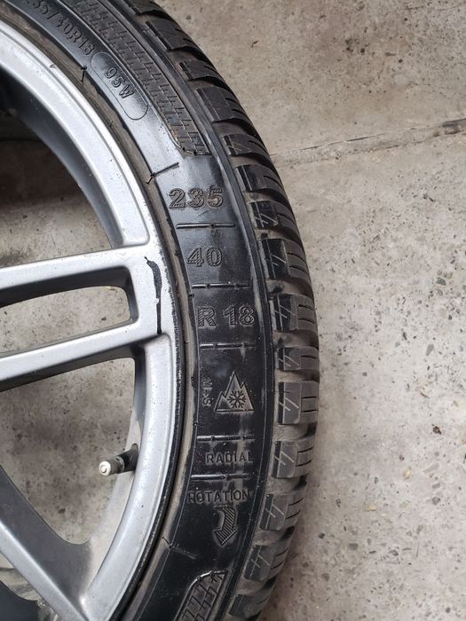 Set jante originale Audi 18″ + anvelope 235/40 R18 – stare foarte bună