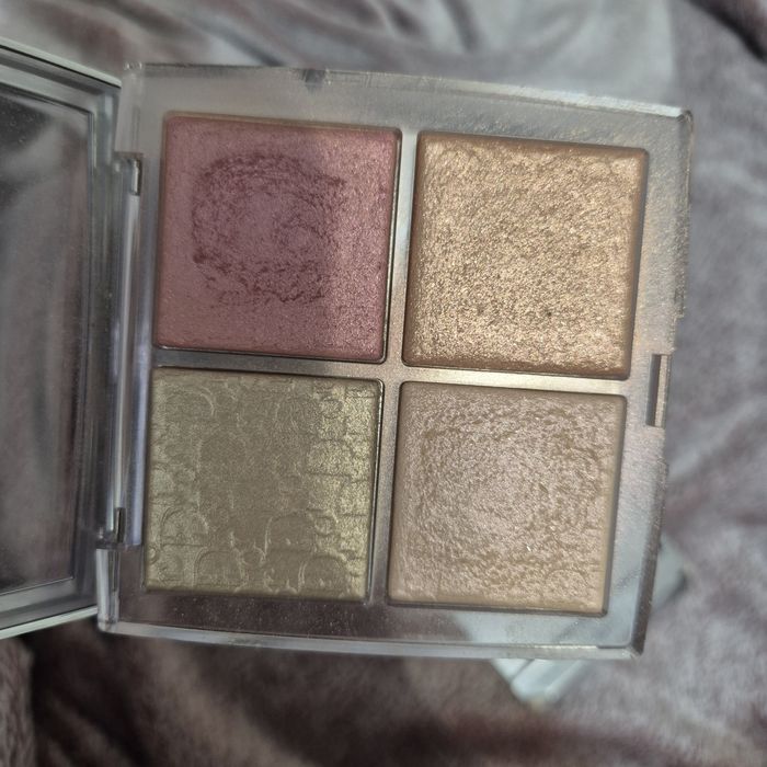 Dior Glow Palette Хайлъри