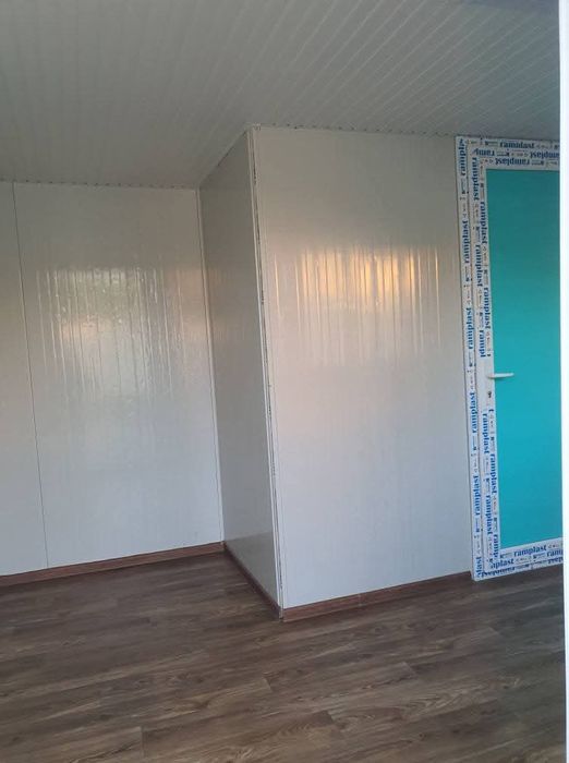 Vând containere modulare