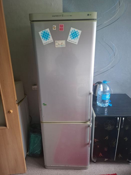 Холодильник и стиралка на запчасти