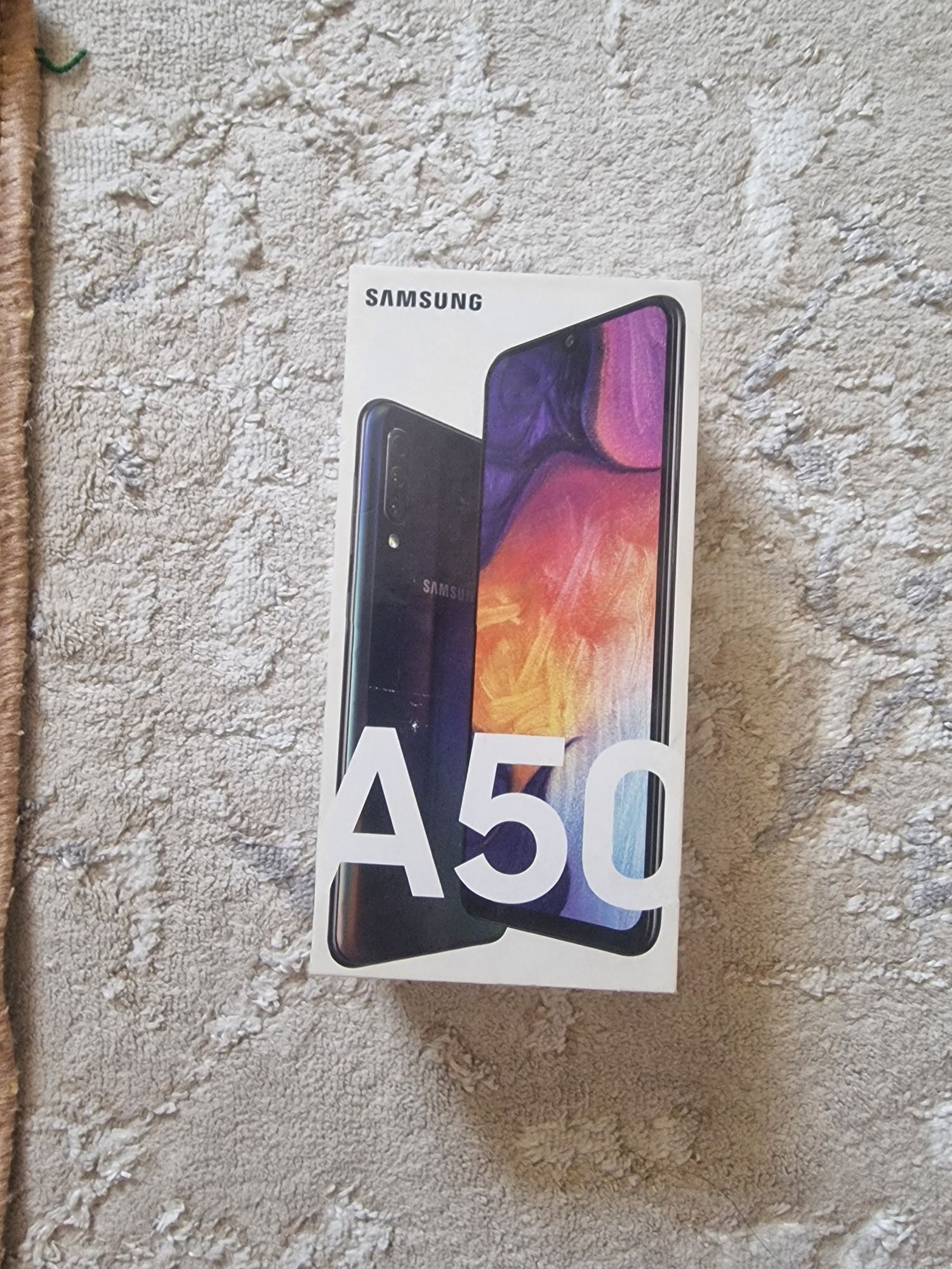 Продается Самсунг а50 и Редми нот 9про