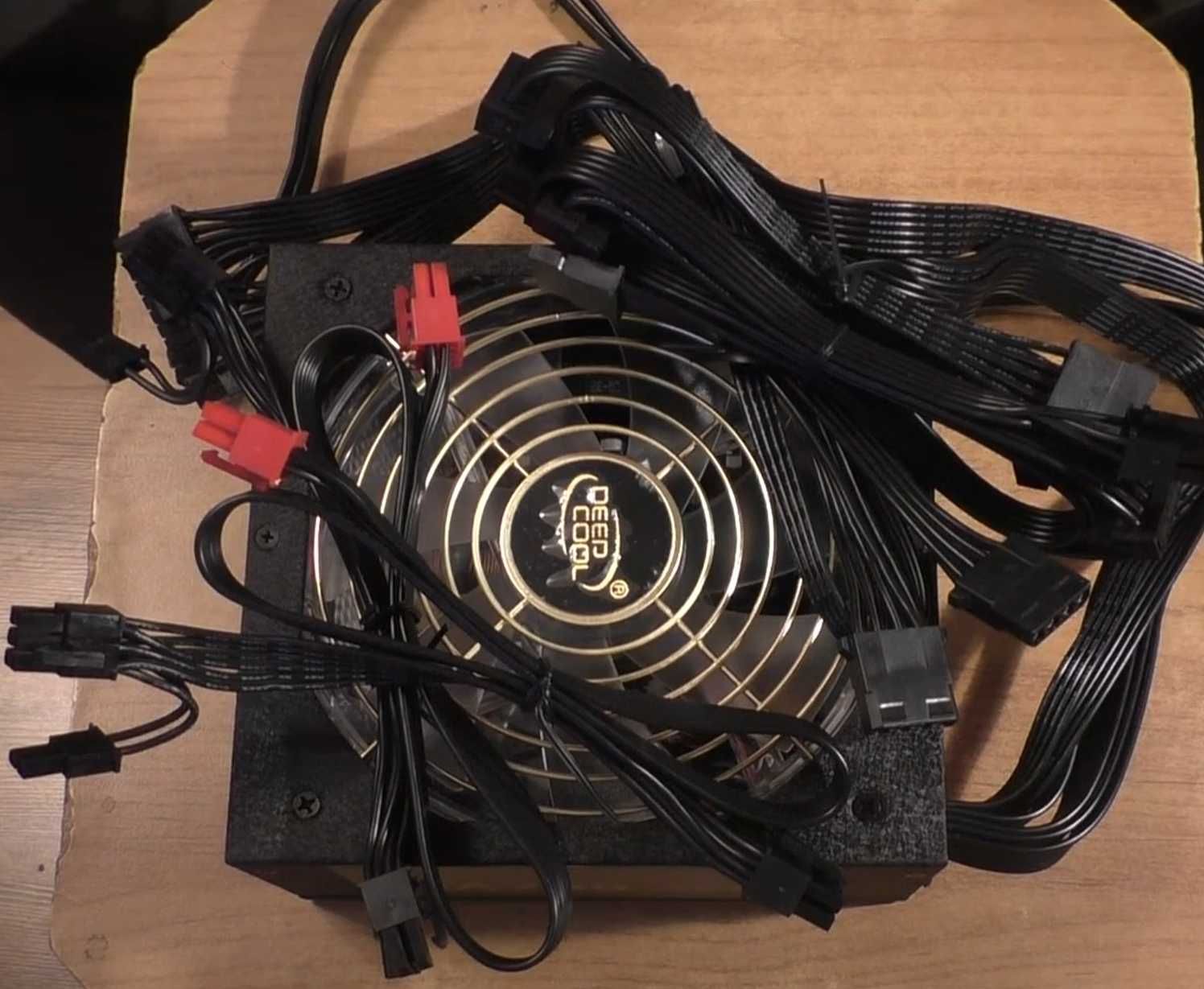 Захранване модулярно Deepcool da700 80 plus bronze 700watts psu