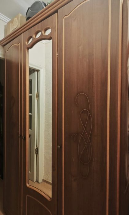 Продам шкаф в хорошем состоянии