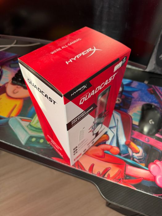 Продам новый микрофон HyperX quadcast