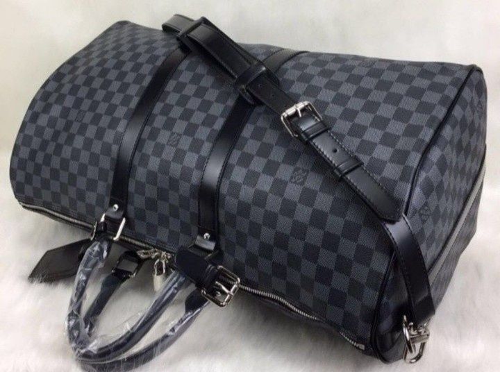 Geanta voiaj unisex,logo metalic, feronerie metalica, saculet