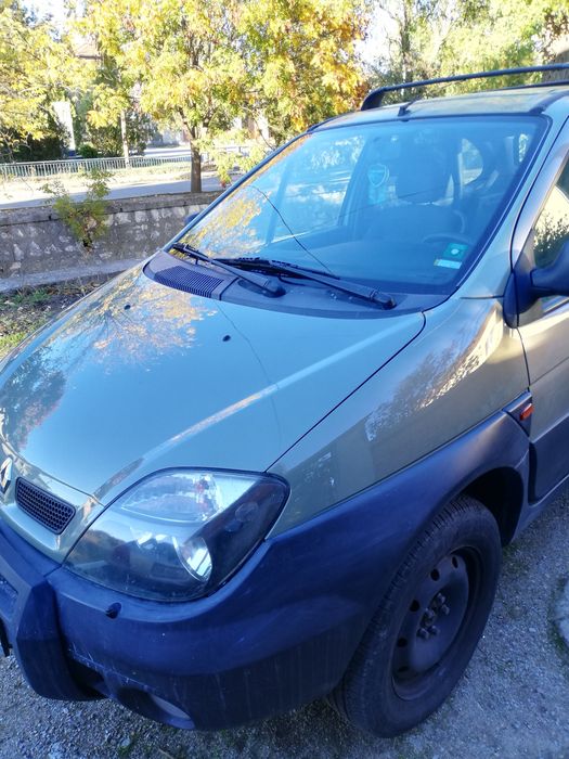 Рено Сценик 4х4 обслужено във добро състояние за годините си