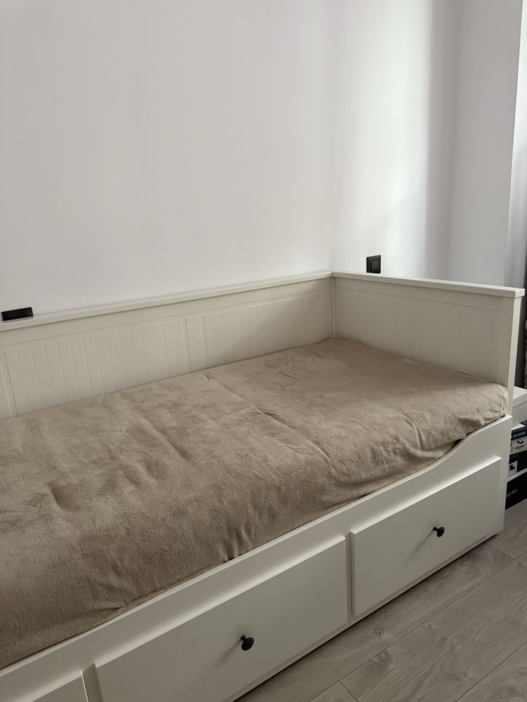 Divan extensibil
