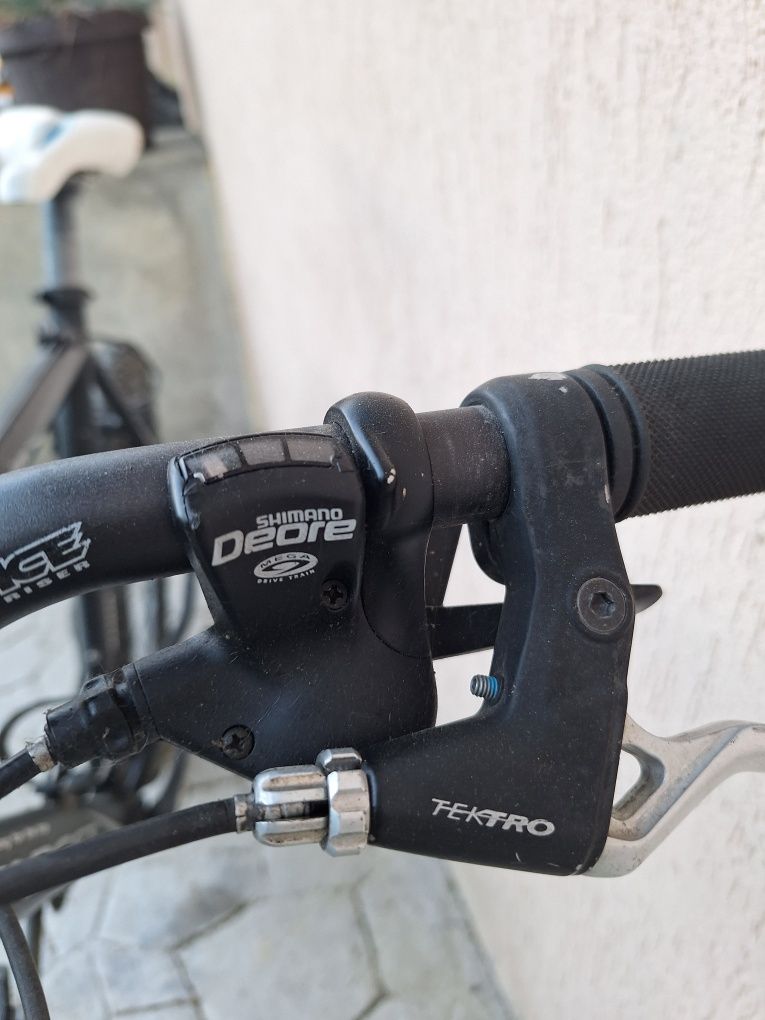Bicicleta MTB 3x9v