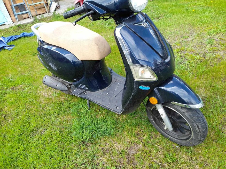 Продавам скутер Benelli Memory