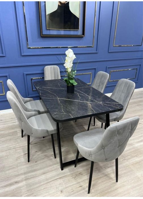 Стол кухонный со стульями