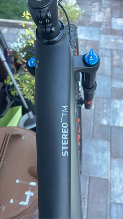 Cube stereo 120