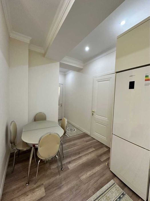 Сдаётся кв ор-р Ц-2 Рынок Алайский 2/3/9 ро-н Мирзо-Улугбекский 521