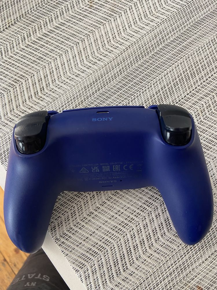 Конзола PS5 Disc Edition + Игра