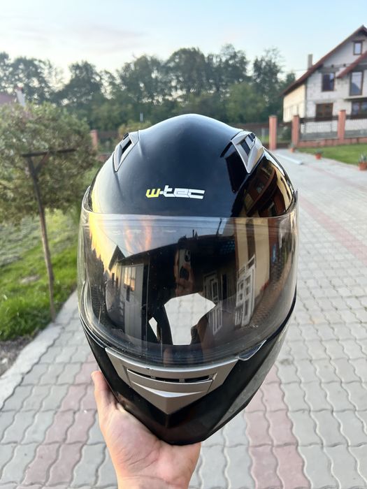 De vanzare casti moto