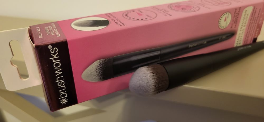 Brushworks Tapered Precision Buffing Brush