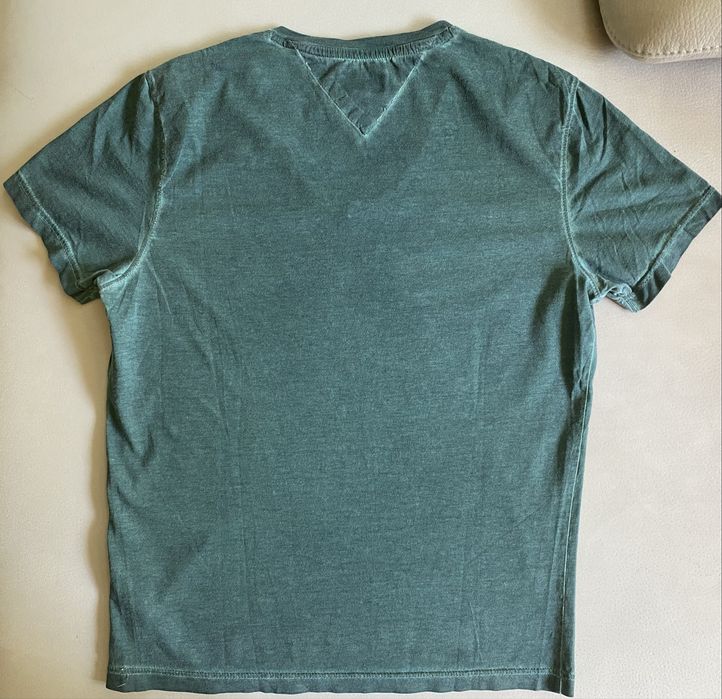 Replay, Hilfiger Denim, Religion