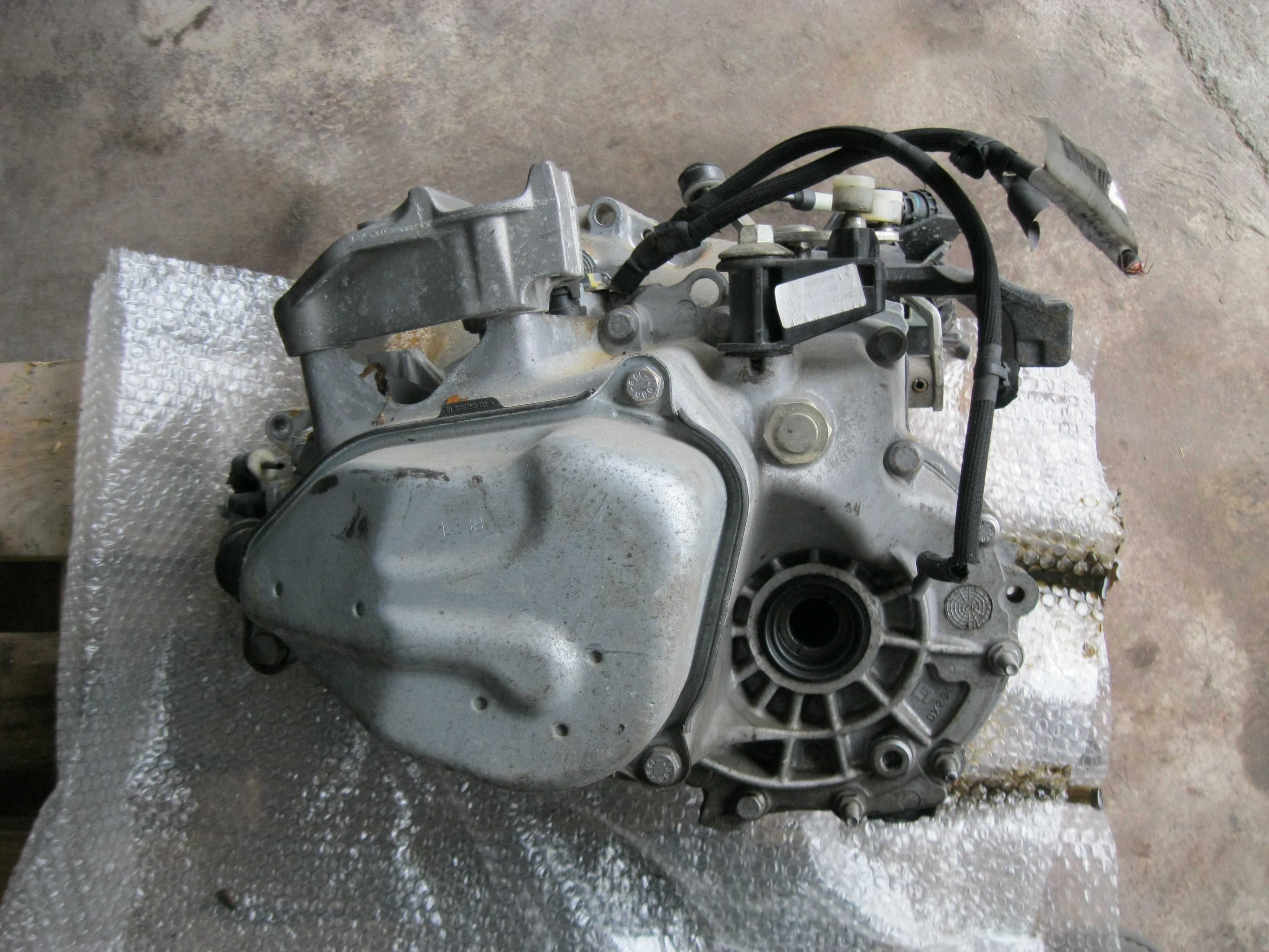 VOLANTA&Ambreiaj*9674033680*CitroenC3>Motor1,2*HMZ-HM01*37900kmEu5&6Fr