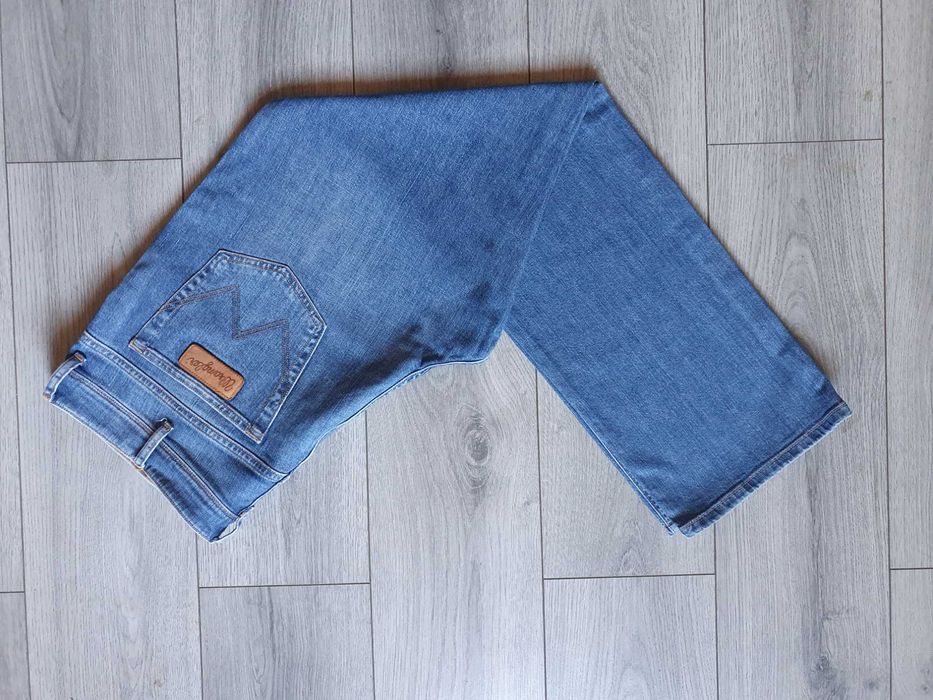 Blugi WRANGLER "Texas" (Stretch) - Marime W40 L32 (Talie 106 cm)