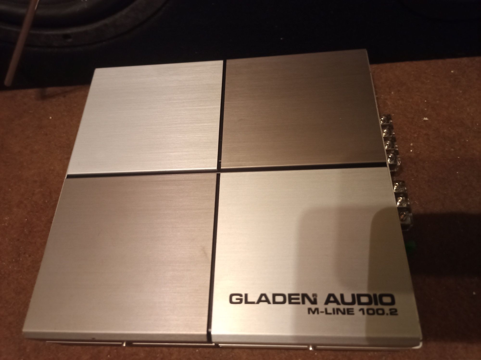 Висок клас MOSCONI GLADEN AUDIO M-LINE 100.2 усилвател