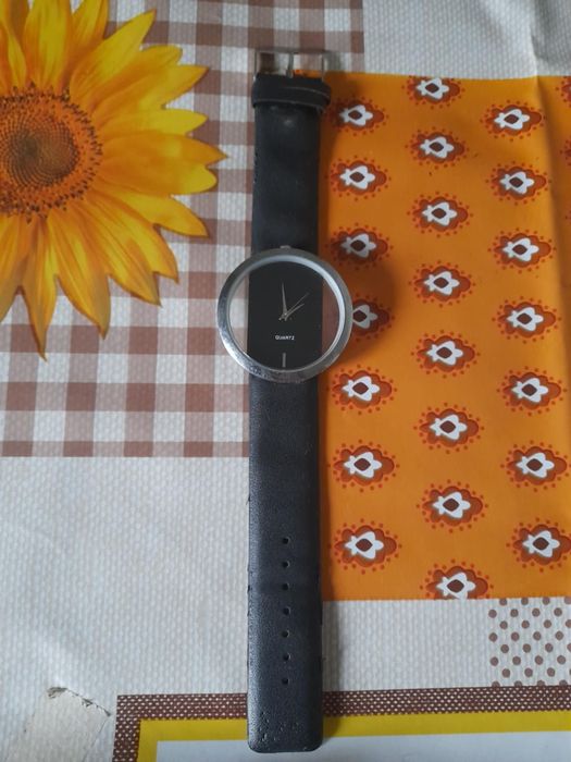 Ceas pentru femei cu curea din piele ecologica