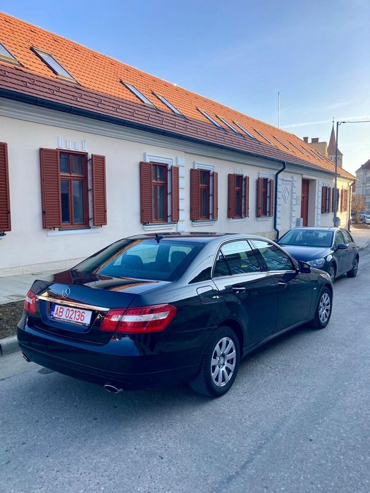 Vând Mercedes eclas 350